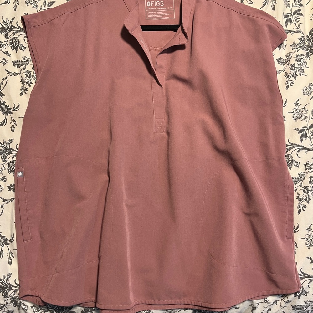 Figs Women's Dusty Rose Blouse